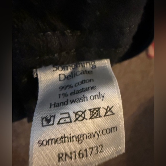 Something Navy Yoke Front Barrel Leg Jeans Black Size 8 cotton - Picture 5 of 5